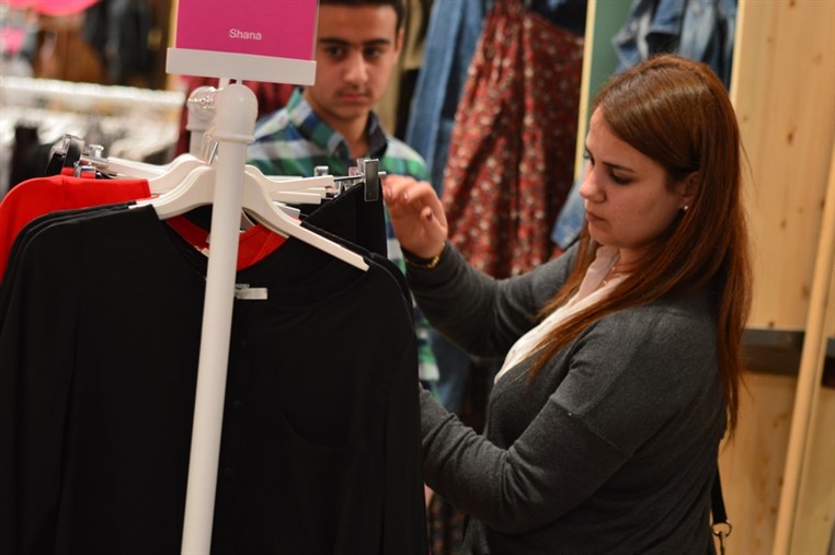 Shana Shop Opening